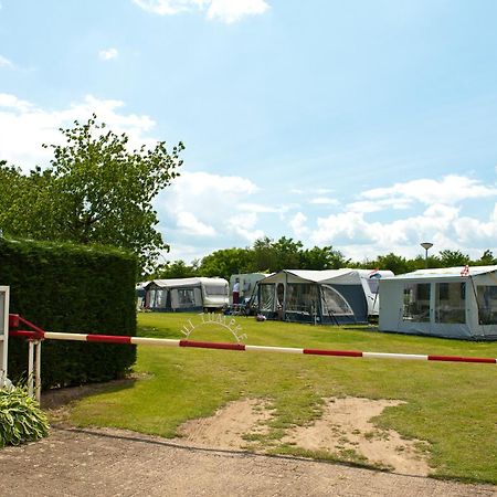 Camping En Vakantiewoning 'Ut Tumpke' Kessel  Esterno foto
