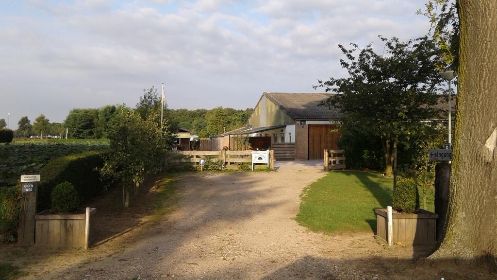 Camping En Vakantiewoning 'Ut Tumpke' Kessel  Esterno foto